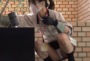 営業ＯＬとミニスカ女子店員のＷで職場パンチラ盗撮動画