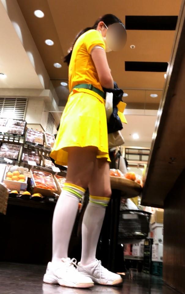 店員さん08　あのキャンギャルが復活！？ いらっしゃいませ スーパー　売り場盗撮　キャンギャルパンチラ　生パンツ　生脚　アンスコ忘れ　スパッツ穿き忘れ