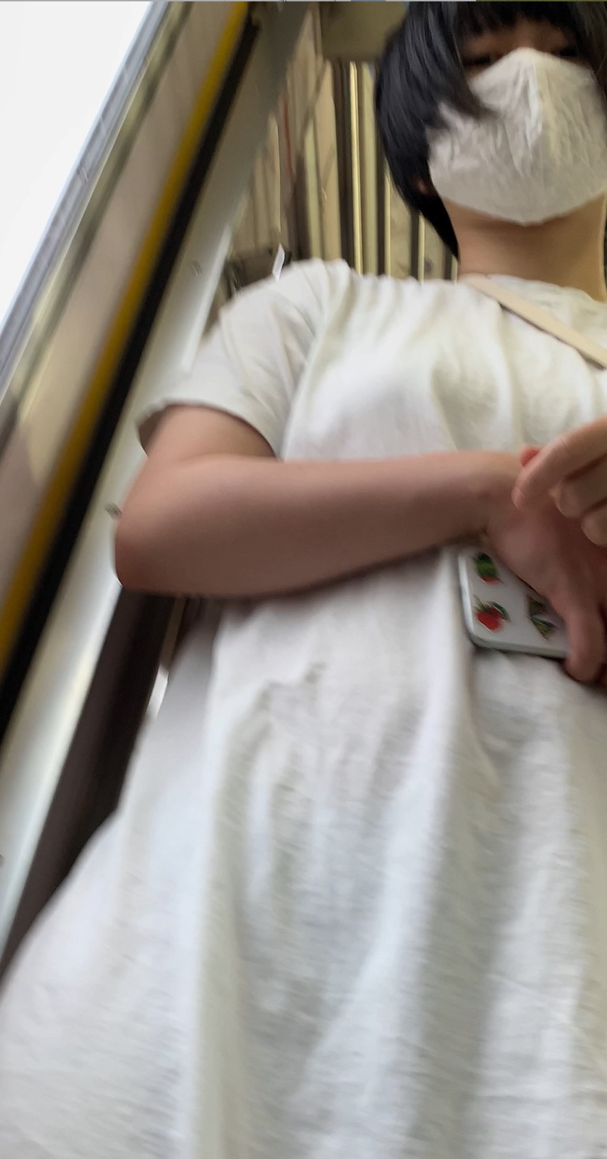 ありえない卑猥なぶりっぶり下半身をおっぴろげるど変態JD… nikuya　女子大生パンチラ　対面パンチラ