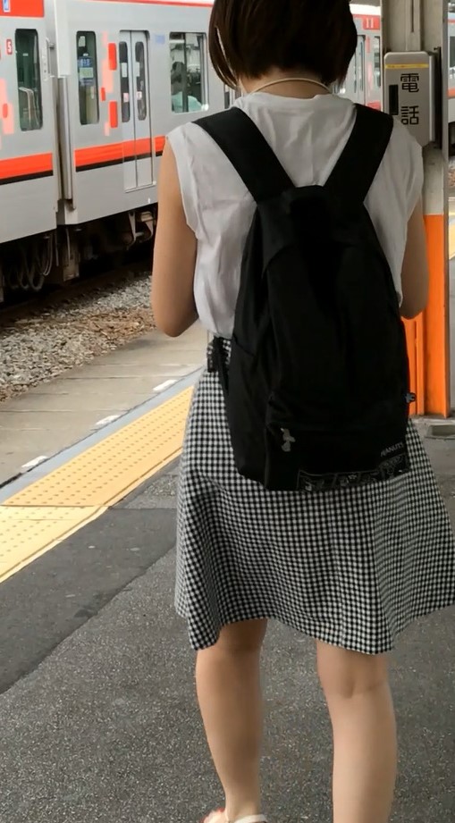 061素敵な女子大生お姉さん2人を色々じっくり観察！ show-ta　生足パンチラ　ナチュラルパンスト　スト越しパンチラ