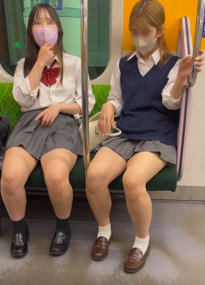 JK盗撮日記201　続・あの最強の仲良し二人組が再び登場！超美脚の二人あなたはどちら派？激カワ美脚JK達を電車内で盗撮【※25分 ミニスカハンター