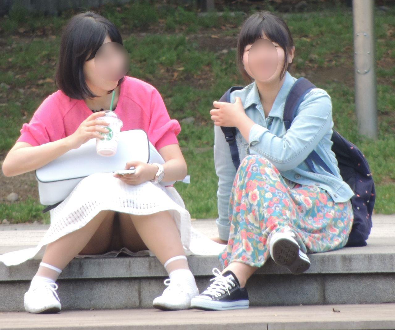 【再販】お座りお姉さん発見！！（ＦＨＤ）大変です！！パンツが見えてますよ１８ ＹＵＫＩ 公園パンチラ　石段パンチラ　生理パンチラ　弁当パンチラ　真面目パンチラ　清楚パンチラ　ぽっちゃりパンチラ