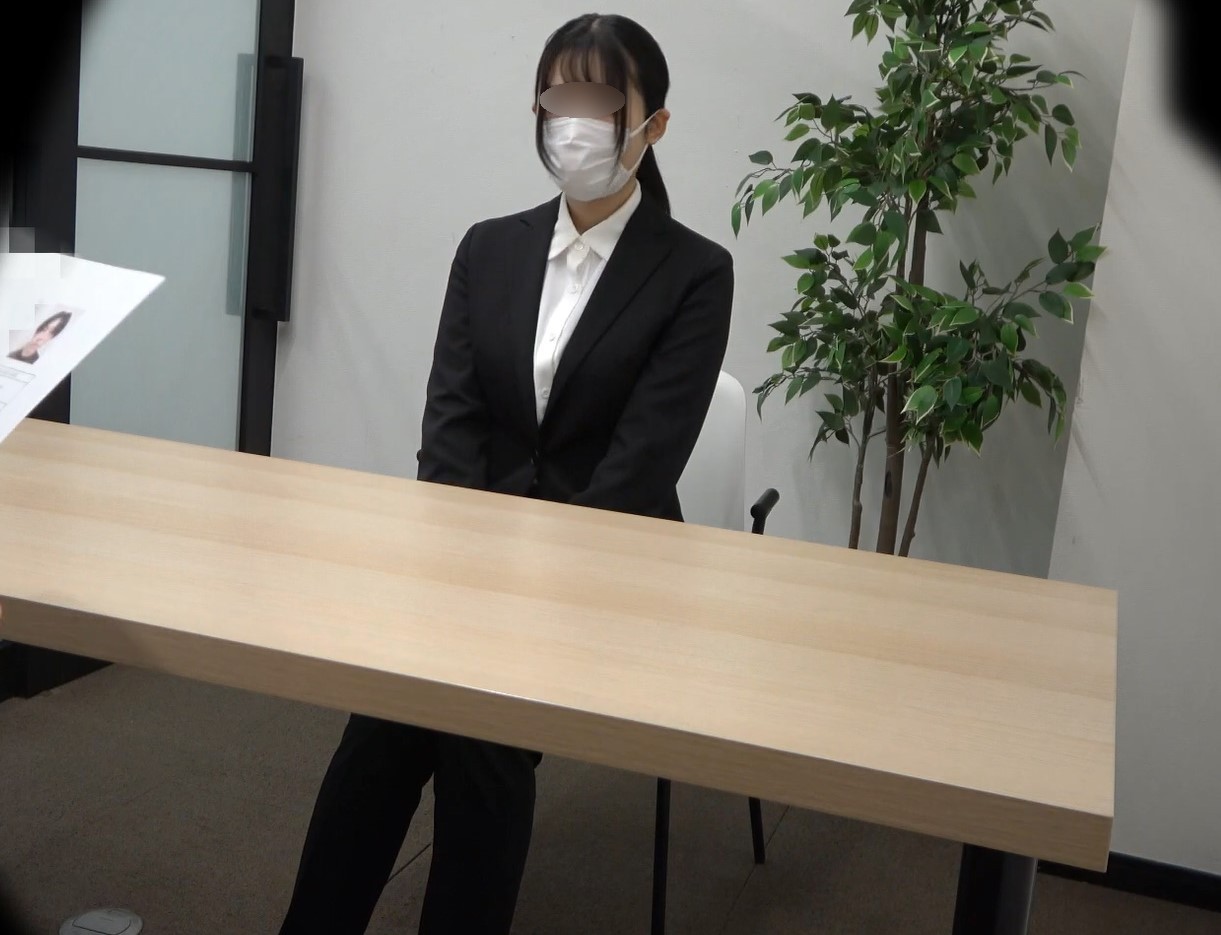 【再販】※前編《企業面接》就活スーツ女子の面接の一部始終。Vol.29 人事部K　パンツスーツリクスー　半裸面接　バイブ志望動機　セクシー下着就活　リクスーパンチラ